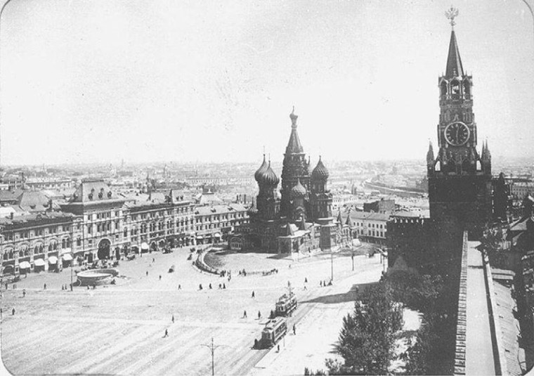 105 лет признания Москвы столицей России